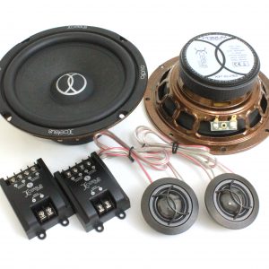 Xcelsus Audio installation by VV Cars Decors 